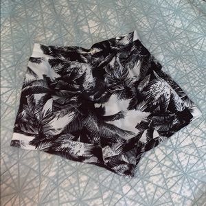 Palm tree summer flowy shorts